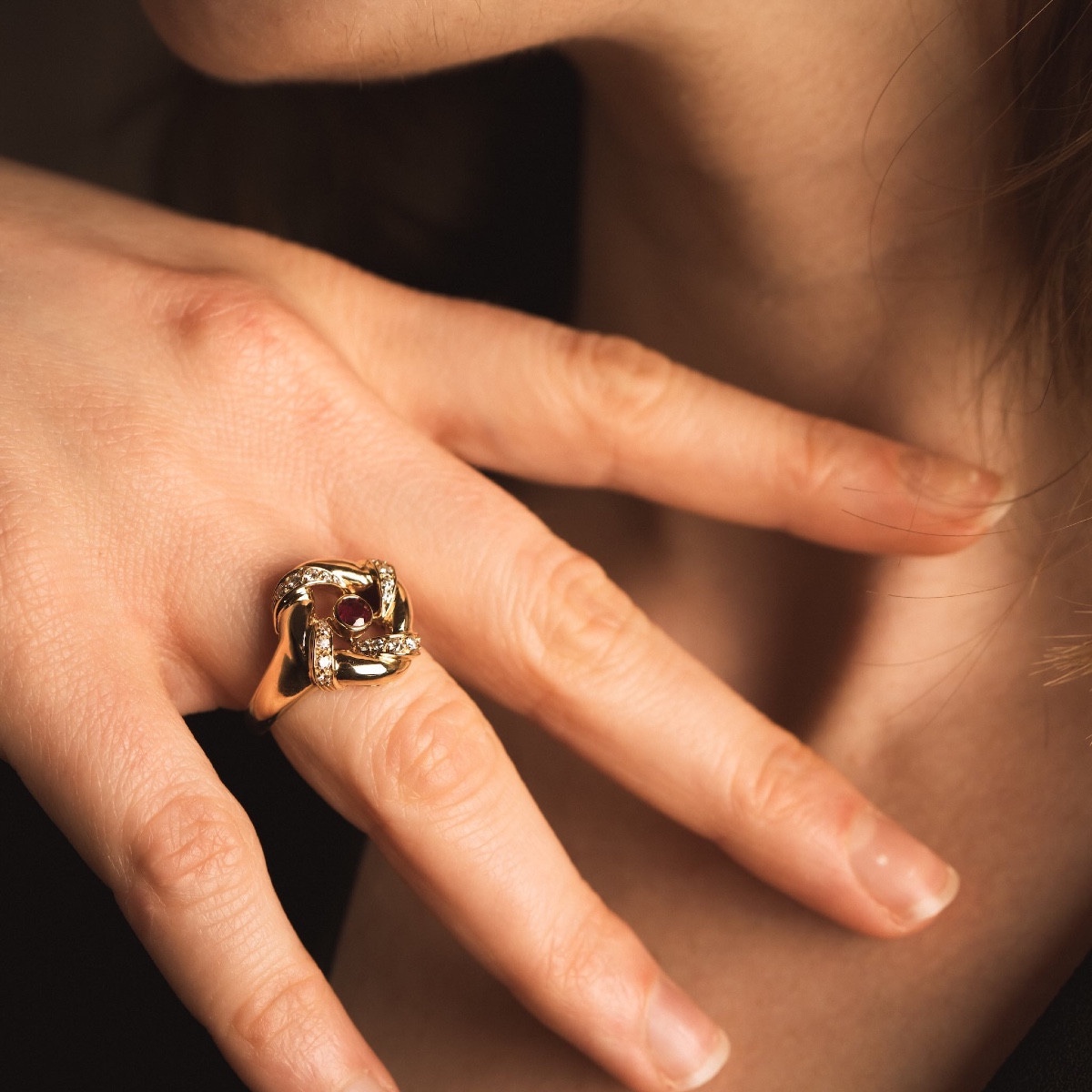 Bague rubis diamants en or jaune-photo-1