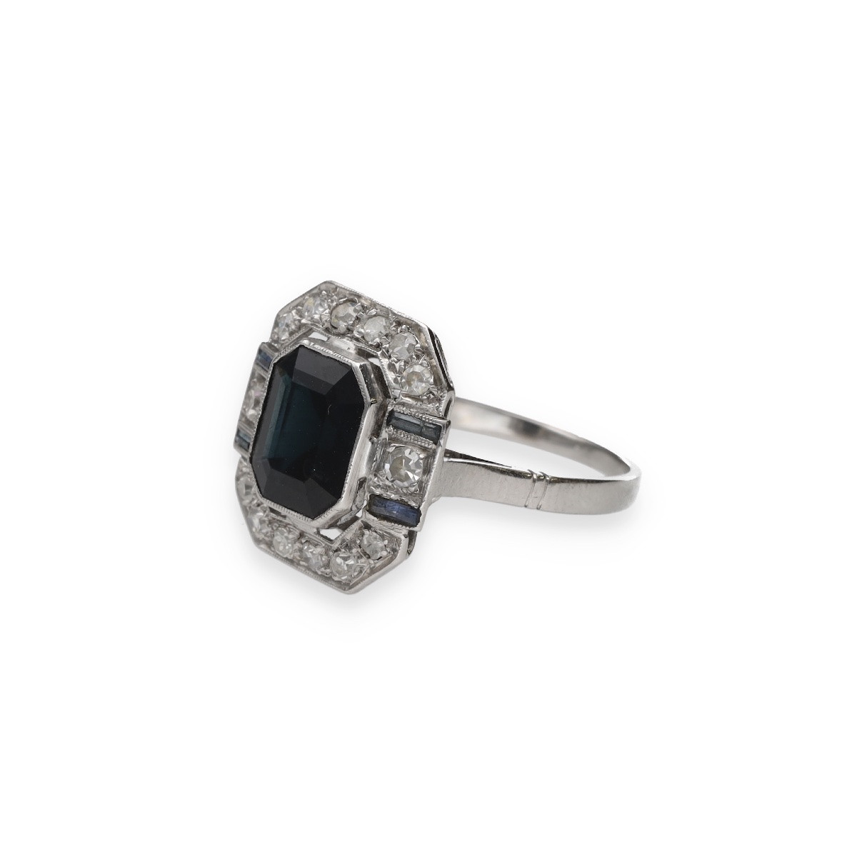 Bague Art Déco saphirs et diamants-photo-4