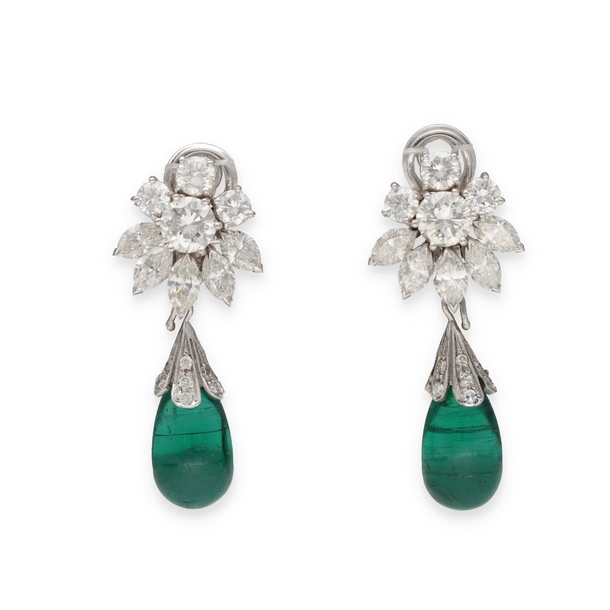 Boucles d’oreilles émeraude goutte et diamants