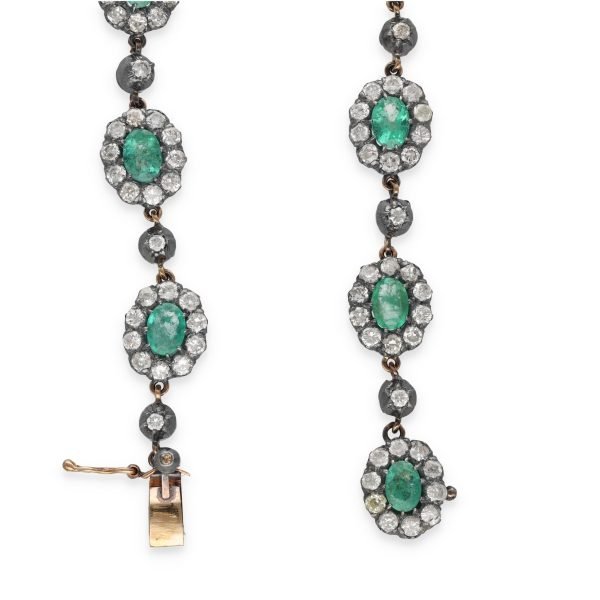 Parure du XIX ème siècle, émeraudes diamants en or et argent-photo-3