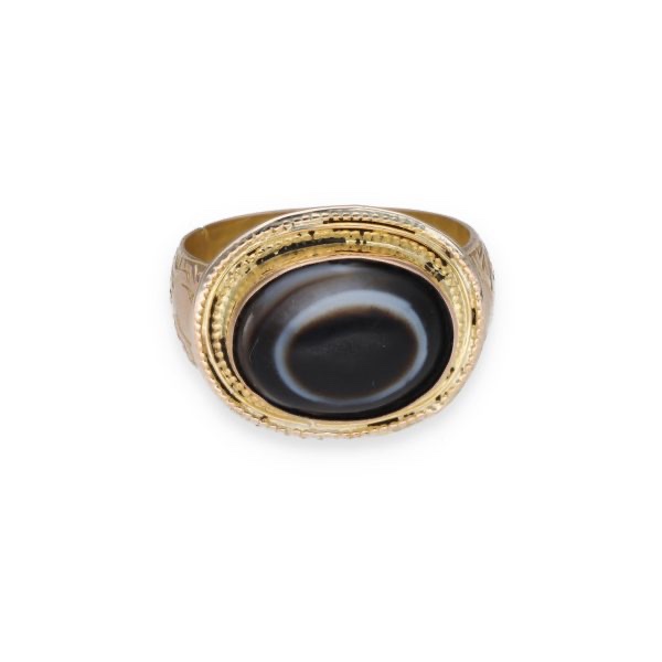  Vintage Gold And Agate Ring