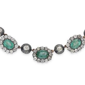 Parure du XIX ème siècle, émeraudes diamants en or et argent