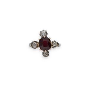 1900 Garnet Ring Set With A Ring Of Pink Diamonds