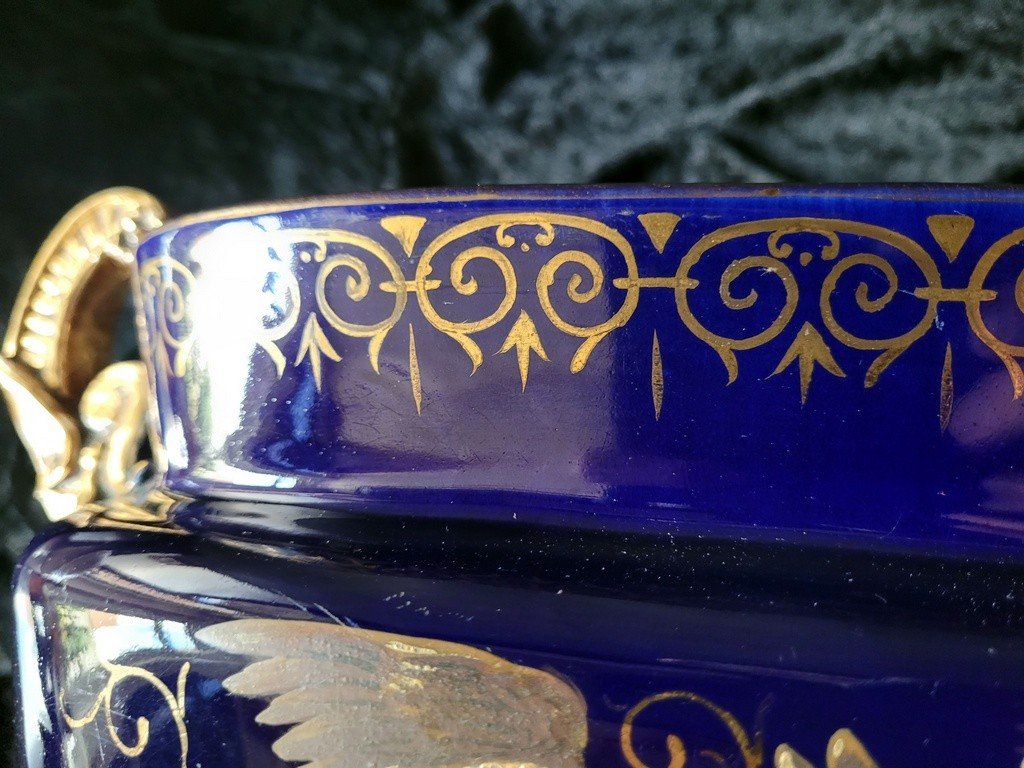 Large Enamelled Blue Earthenware Planter Decorated With Griffins-photo-4