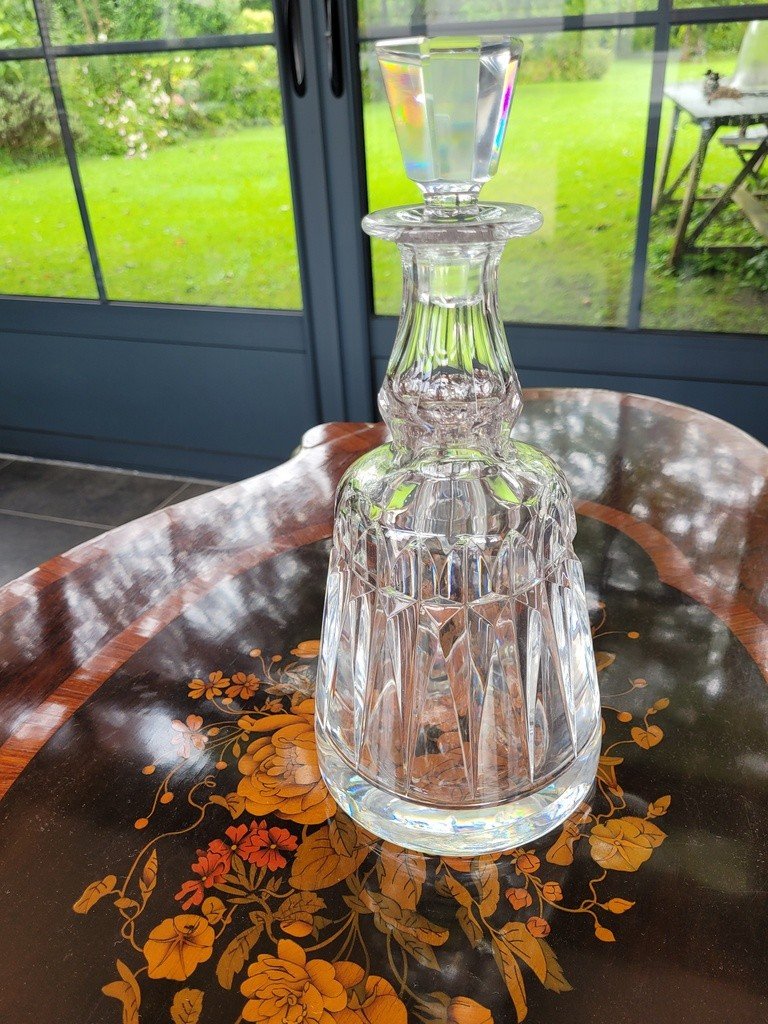 Carafe en Cristal taill&eacute; de la Maison Saint Louis  Mod&egrave;le Guernesey