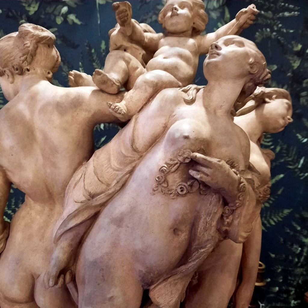 &quot; S&egrave;vres &quot;  Important Groupe en terre cuite repr&eacute;sentant les Trois Gr&acirc;ces portant l&rsquo;Amour. Sign&eacute;e- XIXe Si&egrave;cle -photo-6
