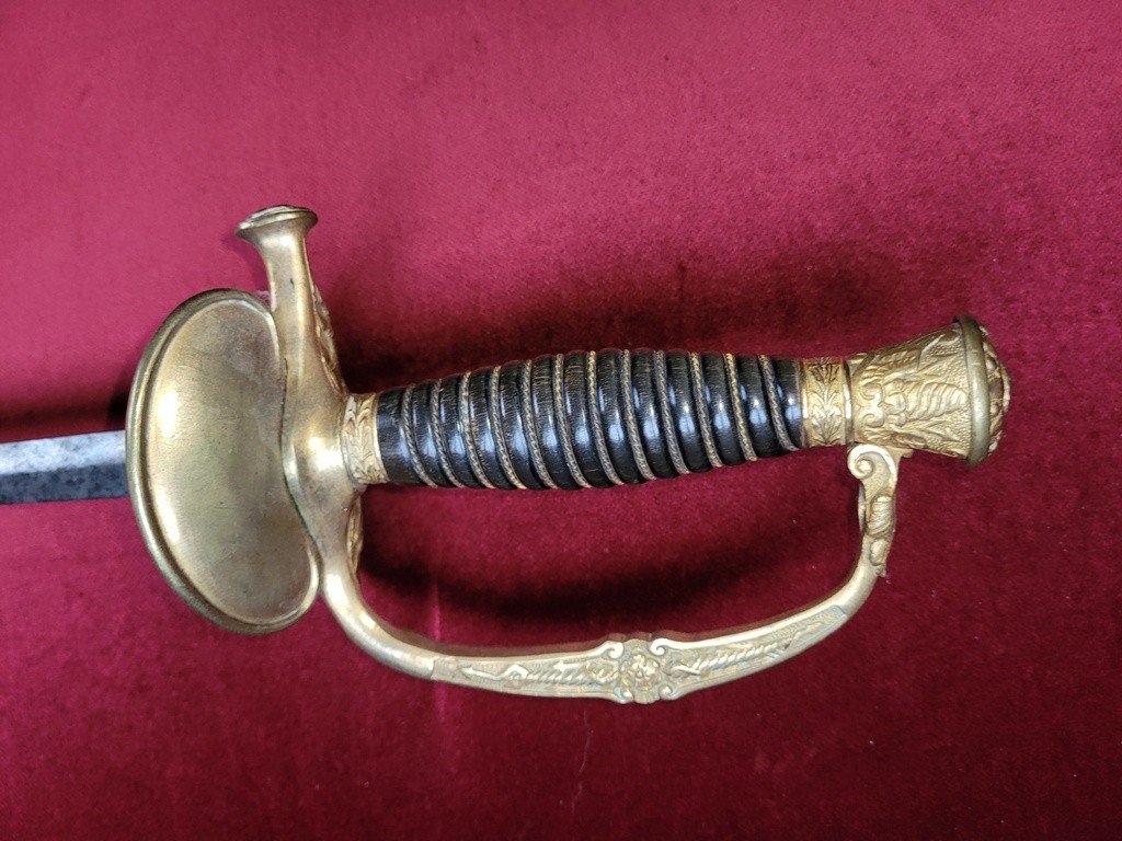 Ep&eacute;e d&#039;officier sup&eacute;rieur toutes armes bronze dor&eacute; mod&egrave;le 1817 &agrave; ciselures-photo-3