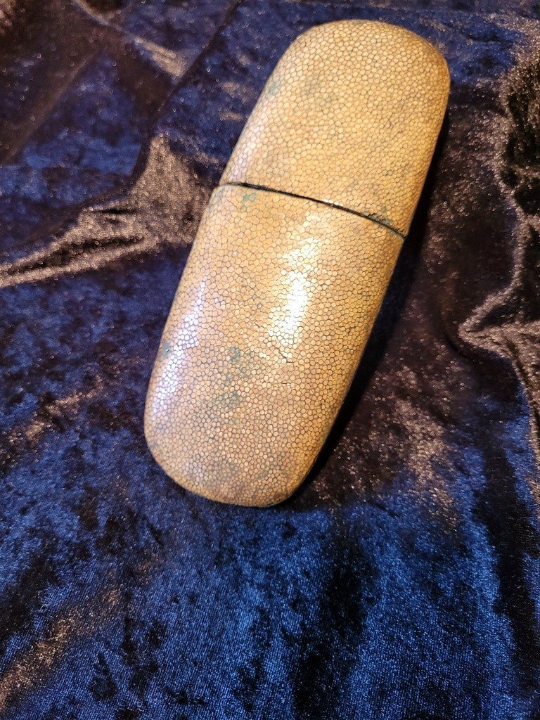 Etui &agrave; Lunettes en Galuchat - Fin XVIIIe Si&egrave;cle -photo-2