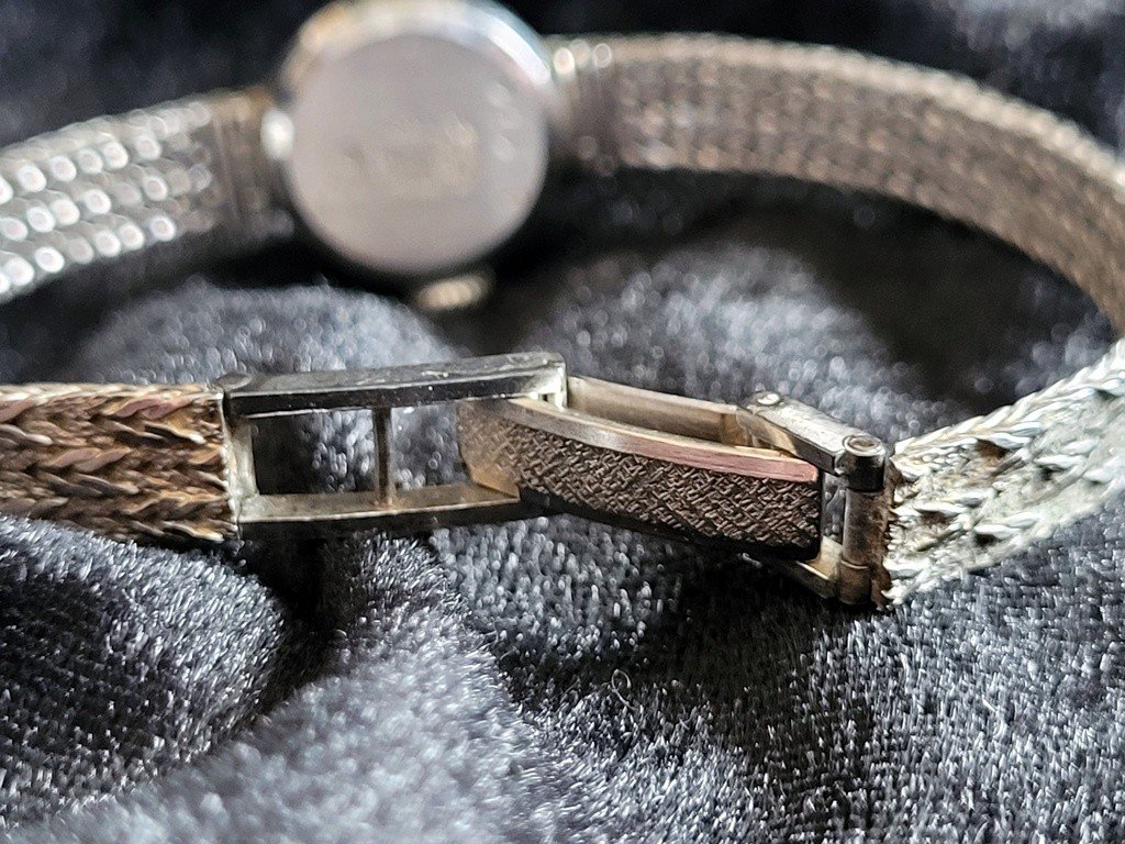 Montre de Dame  de Marque LIP et  Bracelet  en OR 18  Cts T&ecirc;te d&#039;Aigle -photo-4