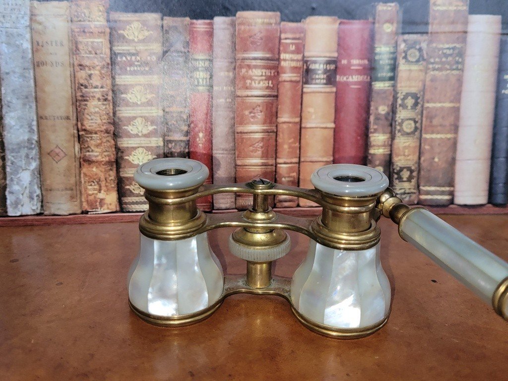  Paire de Jumelles de Théâtre avec manche en Nacre - XIXe Siècle-photo-3