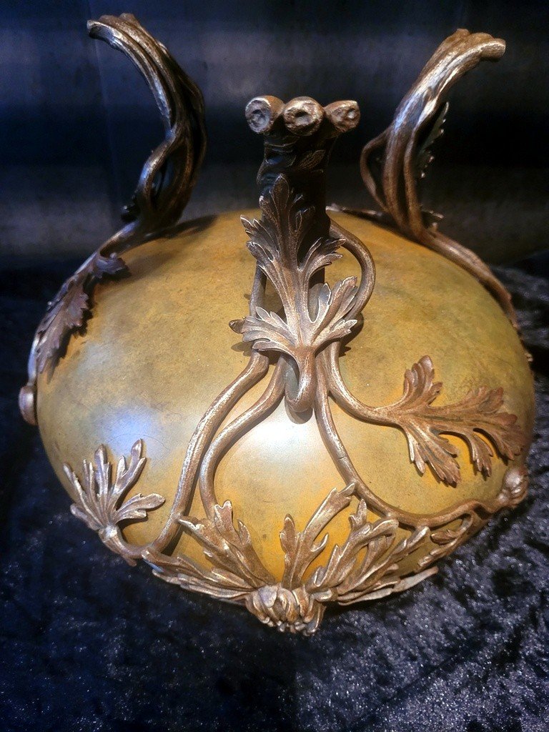 Important Planter Decorated With Thistles In Bronze From The Art Nouveau Period -photo-2