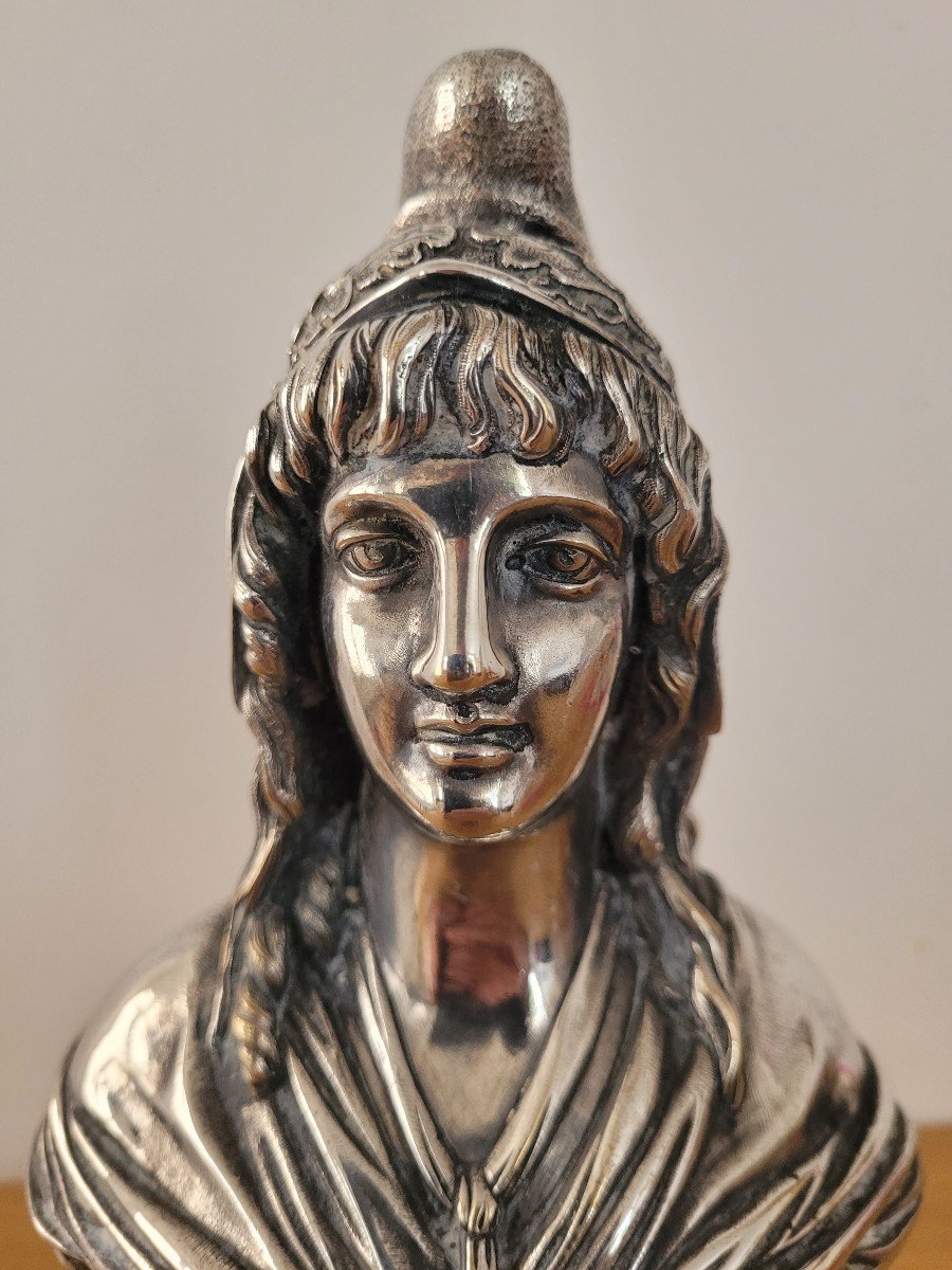 Sculpture Buste de &quot; Marianne &quot; sur pied en Bronze Argent&eacute;  datant de la fin du XIXe Si&egrave;cle -photo-2
