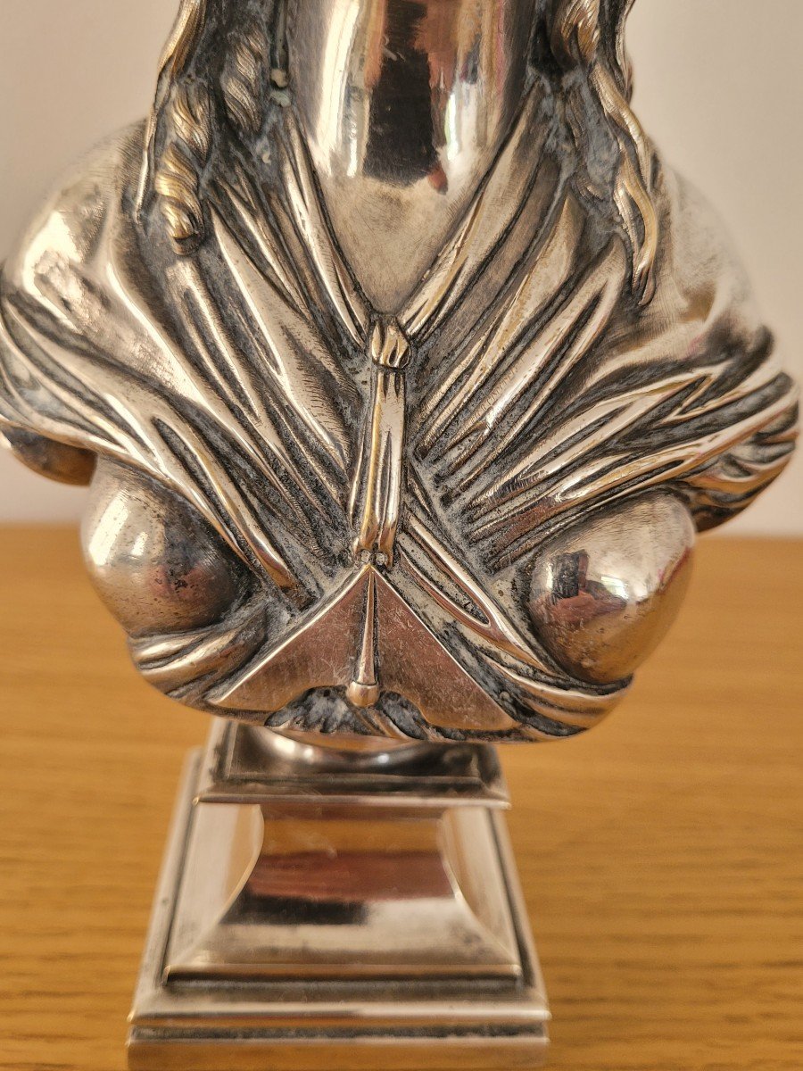 Sculpture Buste de &quot; Marianne &quot; sur pied en Bronze Argent&eacute;  datant de la fin du XIXe Si&egrave;cle -photo-3