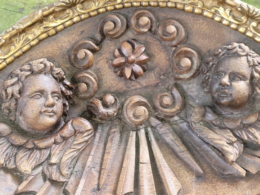 Fronton de Retable  &quot; Angelots &quot;  en bois sculpt&eacute;  datant du  XVIIIe Si&egrave;cle -photo-4