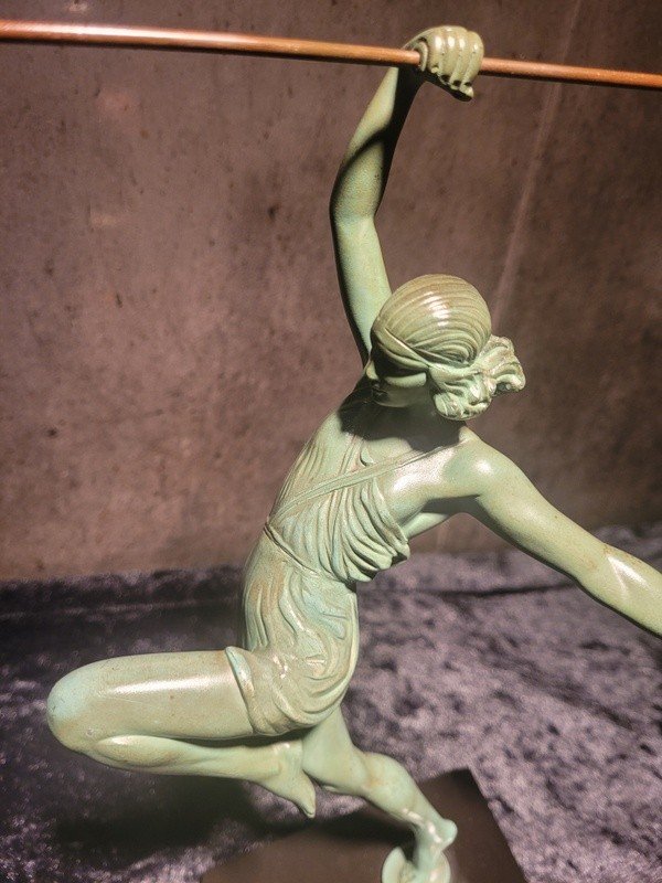  &quot; La Femme au Javelot &quot; Statue Art D&eacute;co 1935 sign&eacute;e Fayral Pseudonyme de Pierre Le Faguays .-photo-2