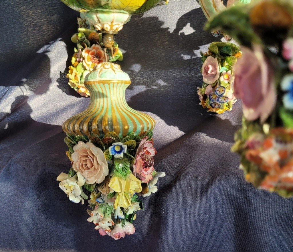  Superb Meissen Porcelain Chandelier Signed With Rich Decors - 18th Century - 1790-photo-1