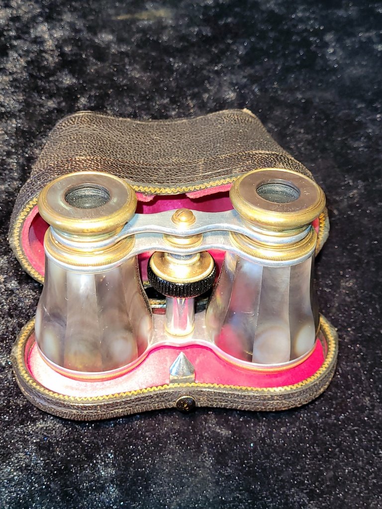 Pair Of Mother-of-pearl Veneered Theater Binoculars In Case - 19th Century -photo-2