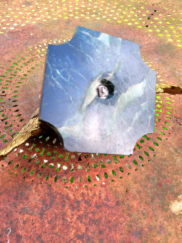 " Aigle aux ailes déployées "- Sculpture en Bronze doré sur Marbre Vert de Mer . XIXe Siècle -photo-2