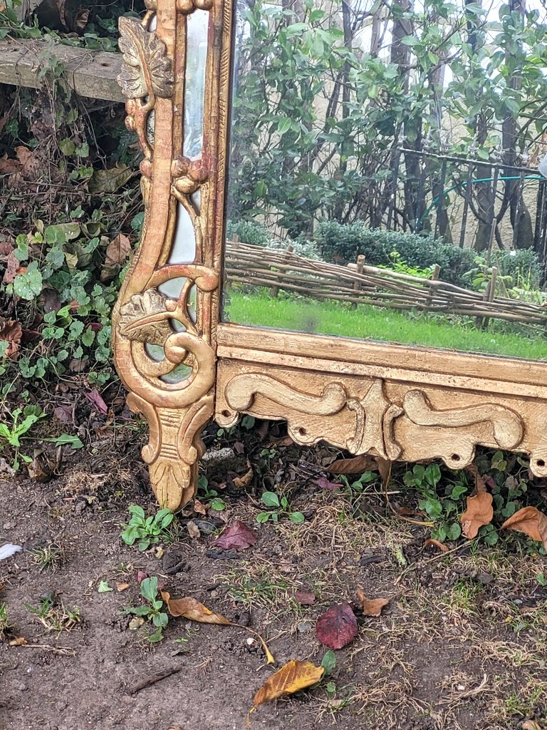 Mirror With Glazing Beads Known As Beaucaire Provence In Gilded And Carved Wood - 18th Century Period-photo-1