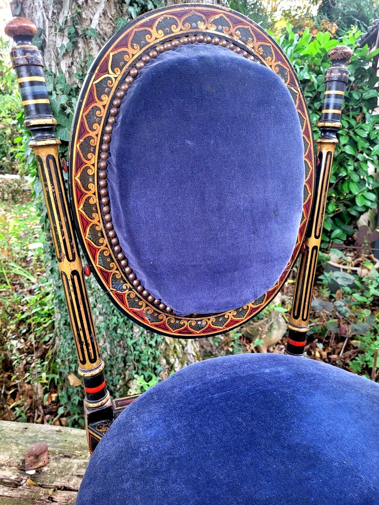 Chaise d&#039;apparat  &agrave; dossier m&eacute;daillon &agrave; d&eacute;cor polychrome et or - XIXe Si&egrave;cle-photo-2