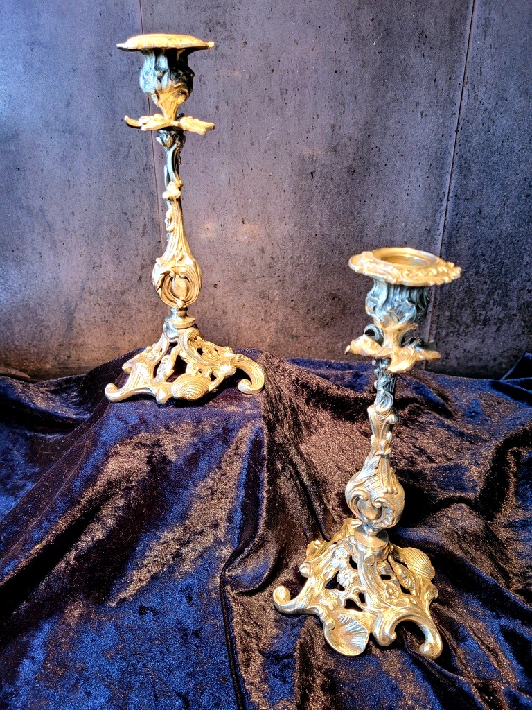 Pair Of Louis XV Rococo Candlesticks In Gilt Bronze - 19th Century