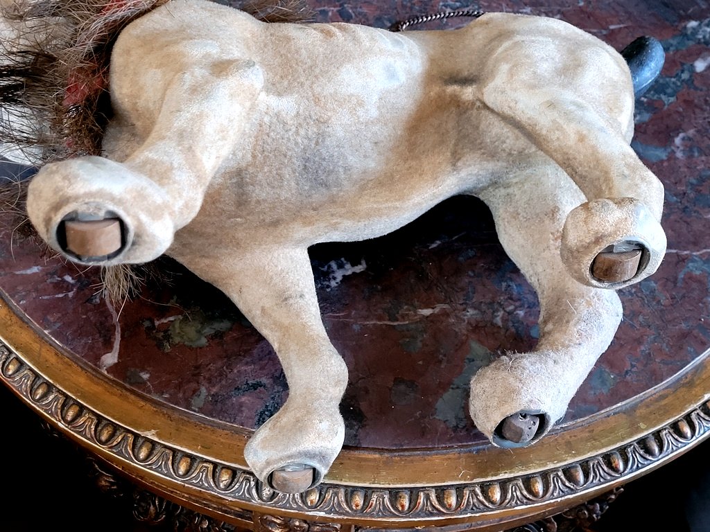  Barking Bulldog On Wheels, Made Of Papier-mâché. Parlor Toy, Late 19th/early 20th Century-photo-3