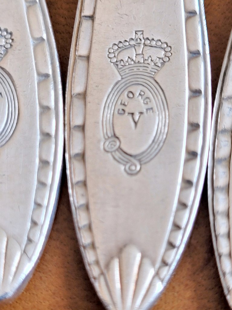 Ensemble de 4 Petites Cuill&egrave;res provenant du George V  Paris  - Maison Christofle - Art D&eacute;co -photo-3