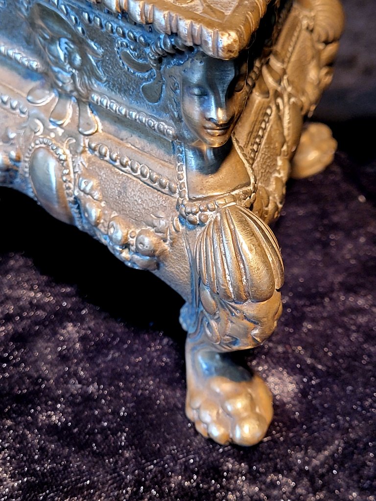 Encrier en Bronze dor&eacute; de Forme triangulaire  - XIXe Si&egrave;cle -photo-4