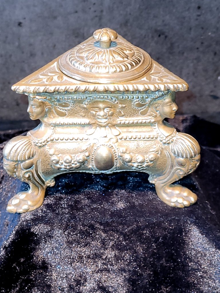 Encrier en Bronze dor&eacute; de Forme triangulaire  - XIXe Si&egrave;cle -photo-3