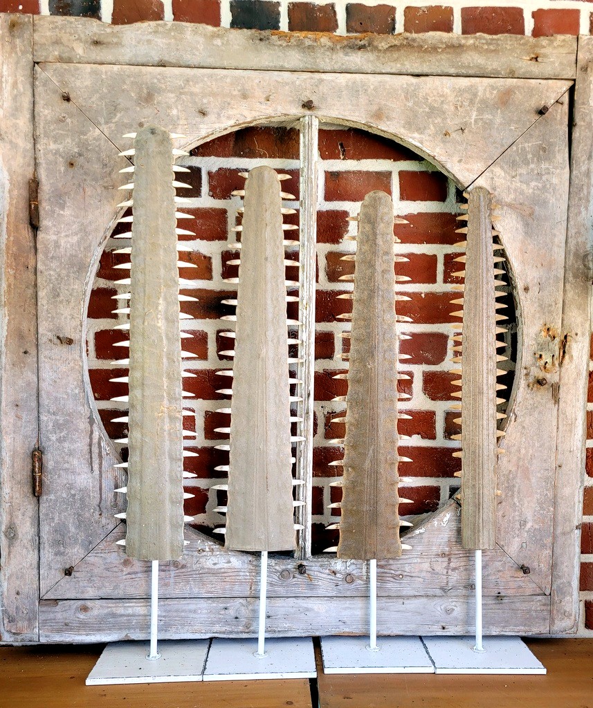 Set Of 4 Base-mounted 