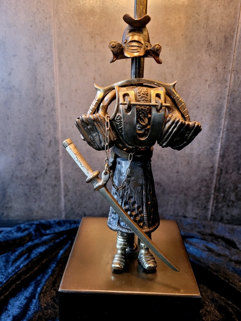  Bronze "samurai" Lamp - Sheet Metal Shade First Half Of The 20th Century-photo-2