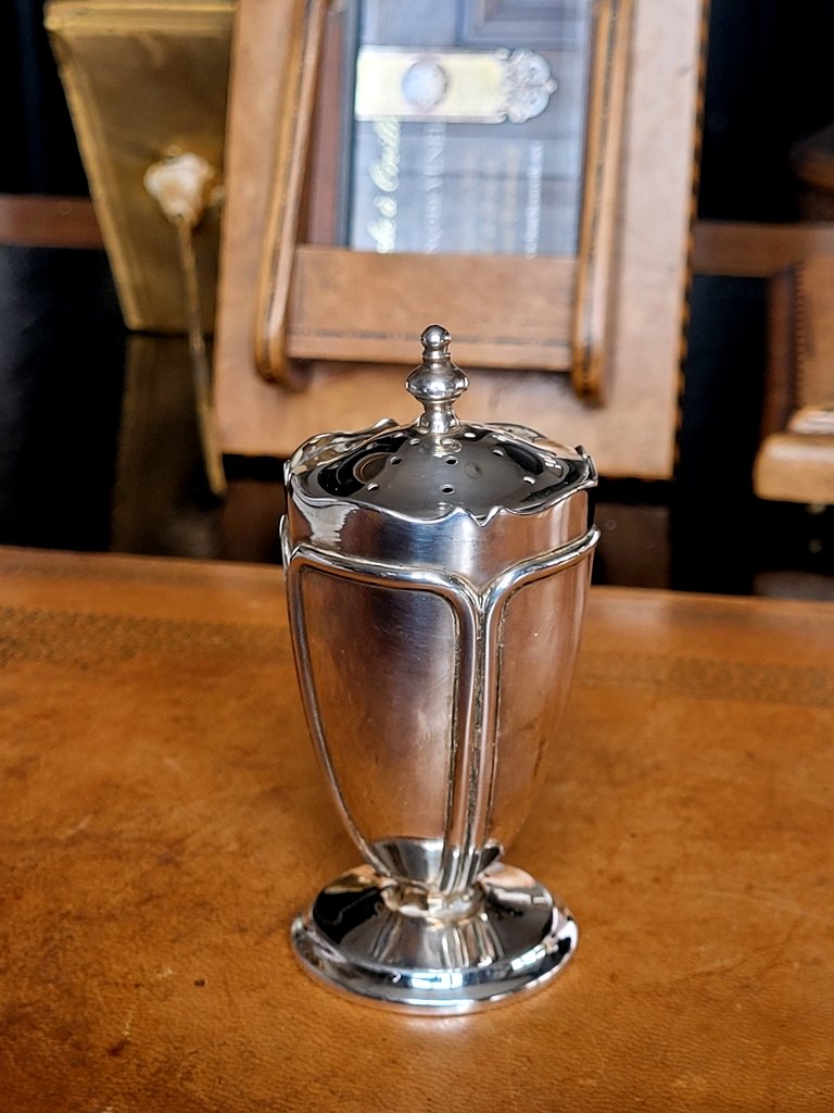 Sali&egrave;re en Argent Massif de la Maison Mappin &amp; Webb  .-photo-4