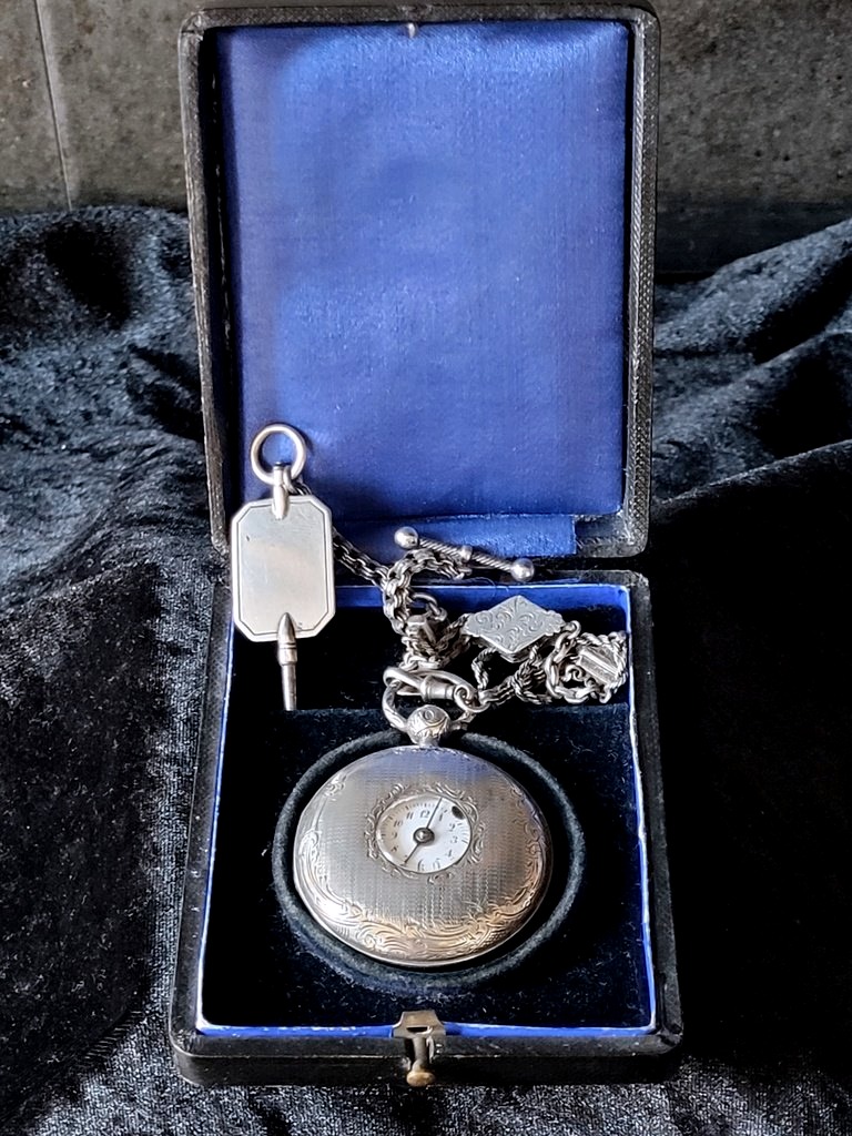 Antique Pocket Watch With A Solid Silver Rooster Châtelaine, Early 19th Century