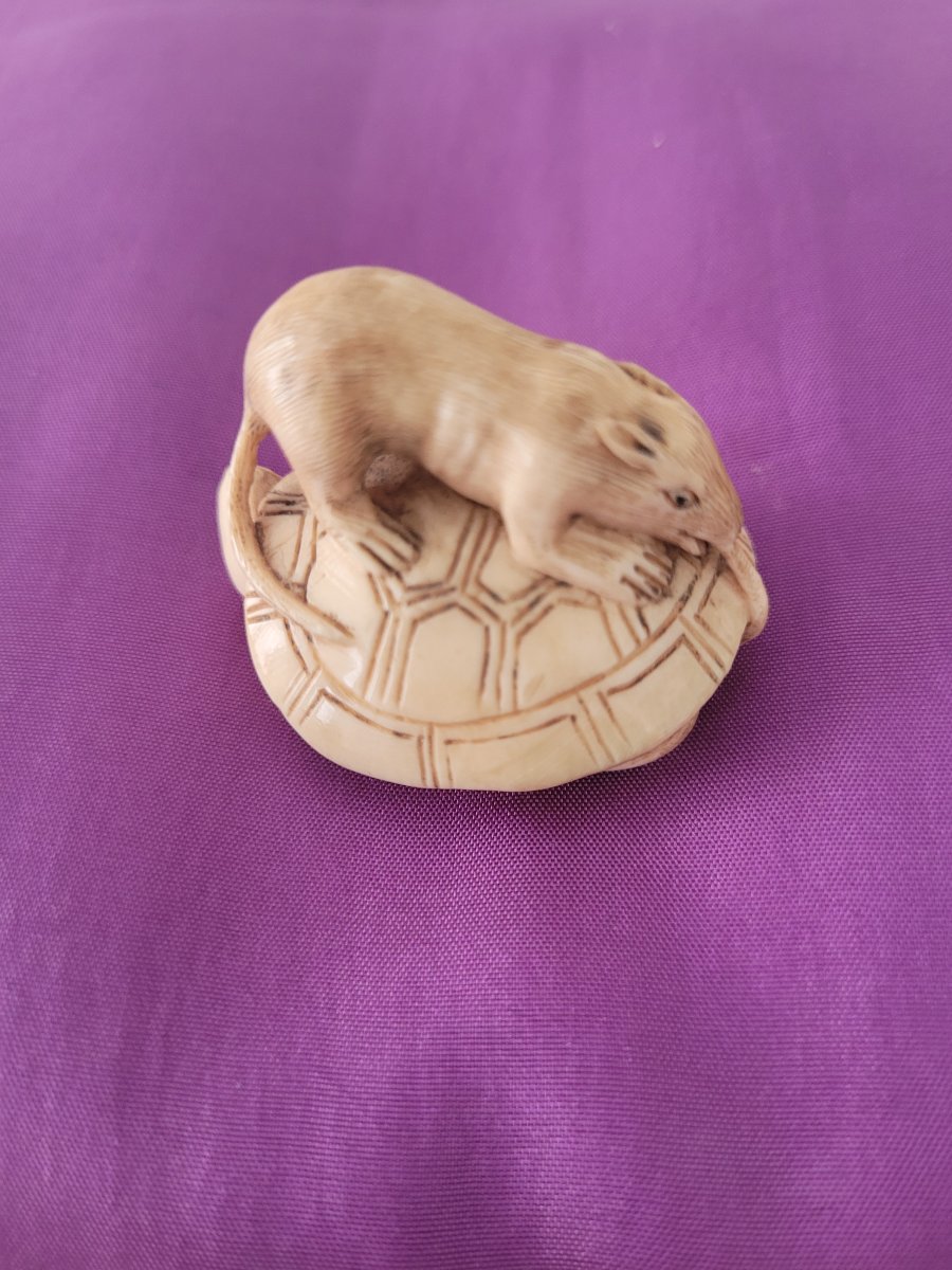 Netsuké ancien sculpté signé - XIXe Siècle 