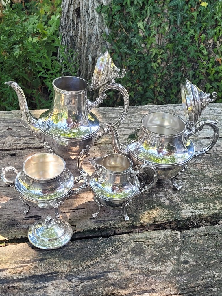 Empire-style Coffee And Tea Set In Silver-plated Metal-photo-2