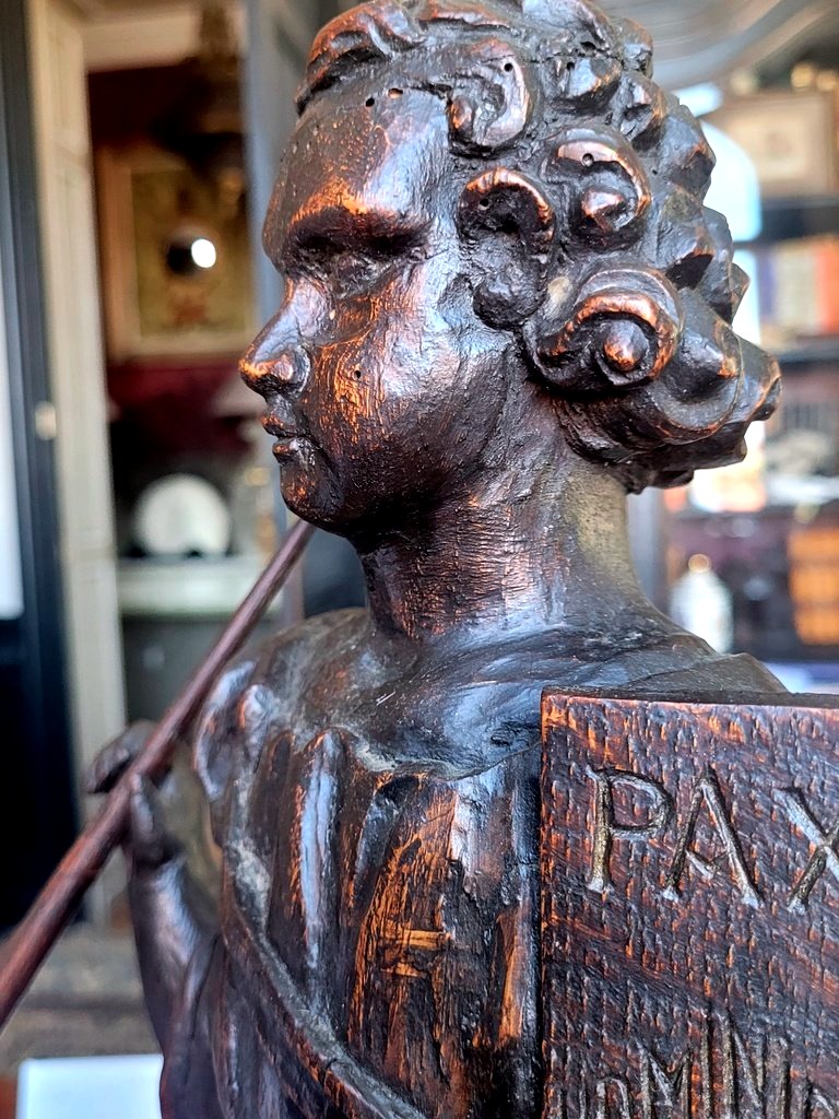 "announcing Angel" Large 17th-century Wooden Sculpture -photo-4