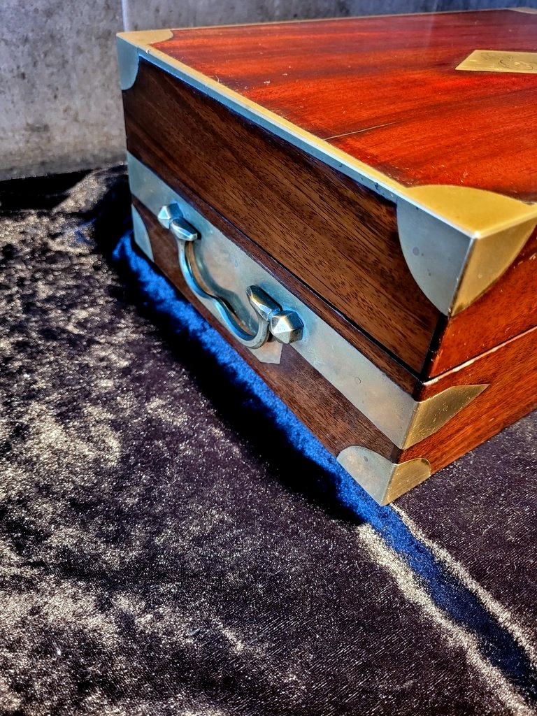  Coffret de Toilette&nbsp;d'origine Marine du XIXe si&egrave;cle  d'&eacute;poque Restauration .-photo-1