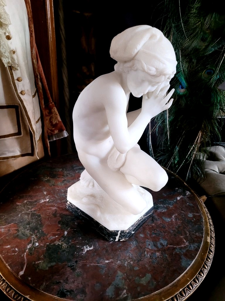 Sculpture d'après Carpeaux en Marbre de Carrare "Le Pêcheur Napolitain" signée PUGI -Ht46 cm  