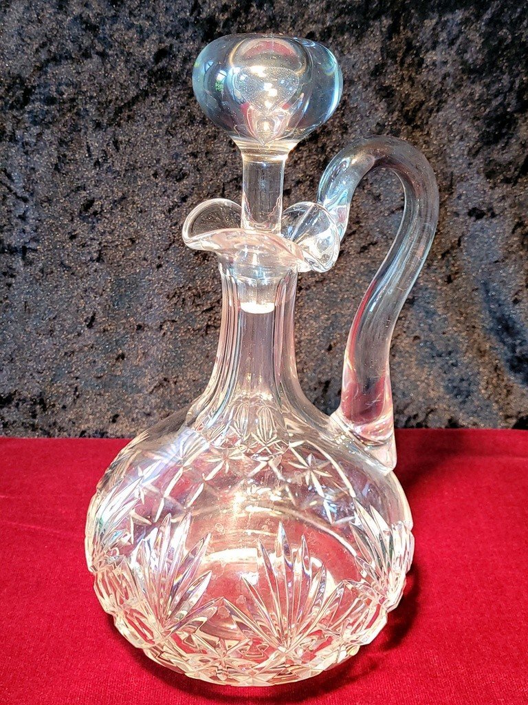 Grande Carafe en  Cristal taill&eacute; de la Maison St Louis - Mod&egrave;le Massenet . -photo-1