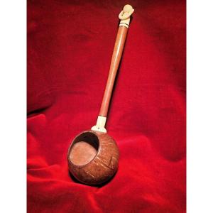 Coconut Shell Water Ladle With Whale Ivory Frames - 19th Century 