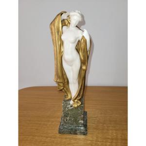 Louis Sosson Chryselephantine "the Awakening" Art Nouveau Height 28 Cm