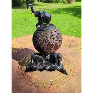 Grand Pot Pourri Sculpté - Travail Indien du XIXe Siècle
