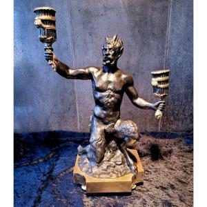 Grand Chandelier figurant " Un Faune " en Bronze - Epoque Louis XVI - XVIIIe Siècle