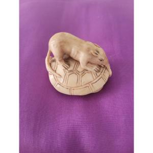 Netsuké ancien sculpté signé - XIXe Siècle