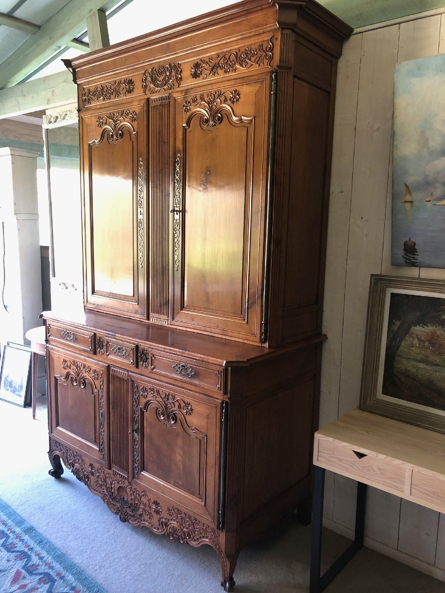 2-part Carved Cherry Wood Sideboard-photo-3