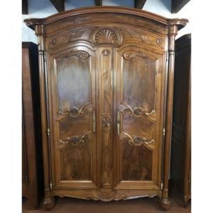 armoire en Noyer région Bourgogne