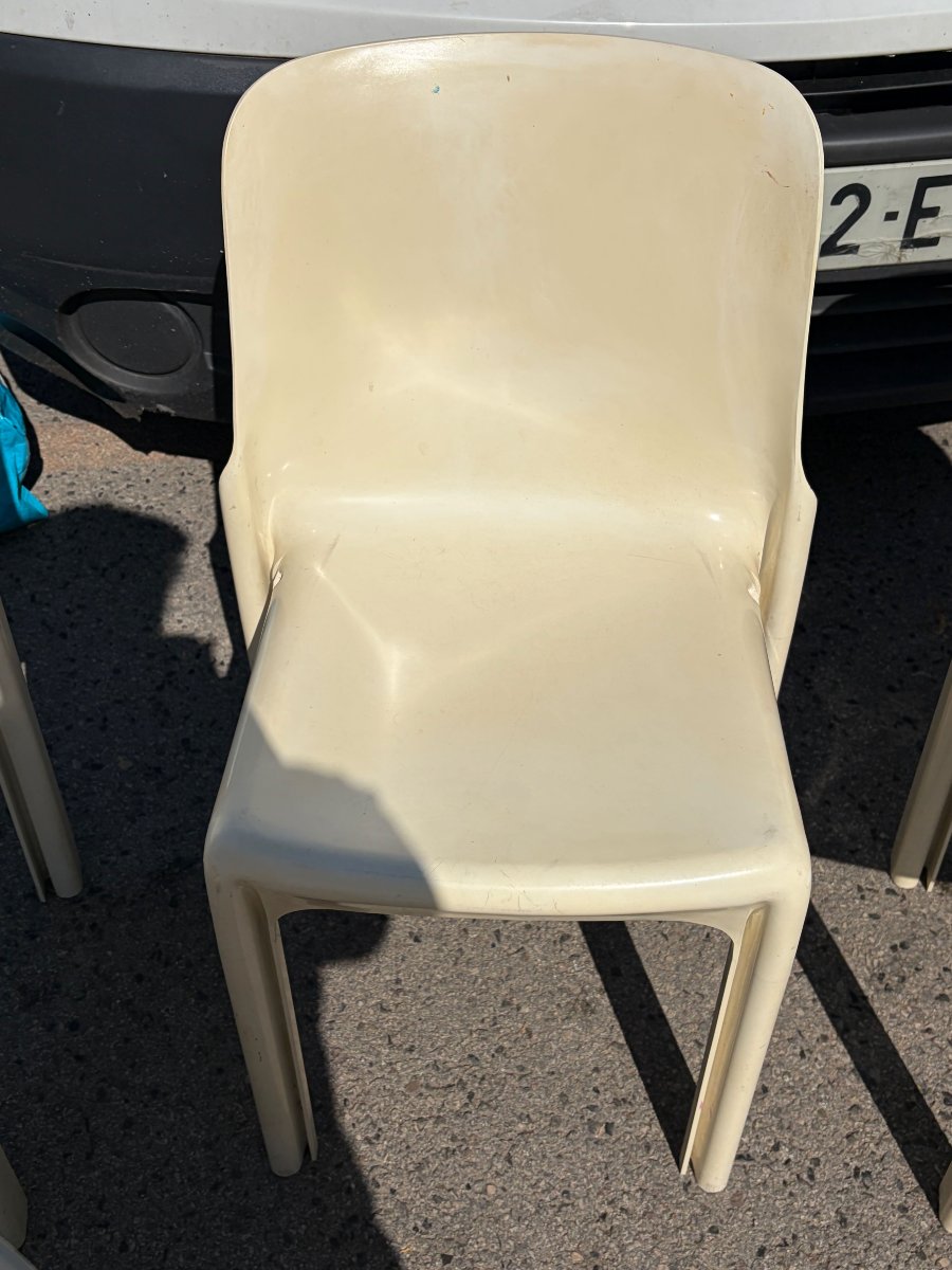 4 chaises Artemide Milano modello Selene par Vico Magistretti-photo-3
