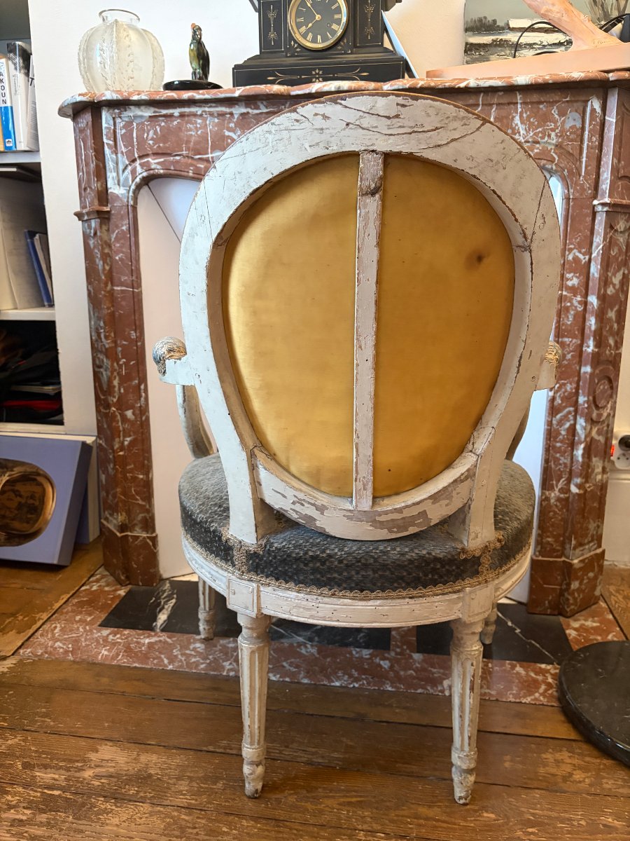 Louis XVI-era Cabriolet Armchair-photo-3