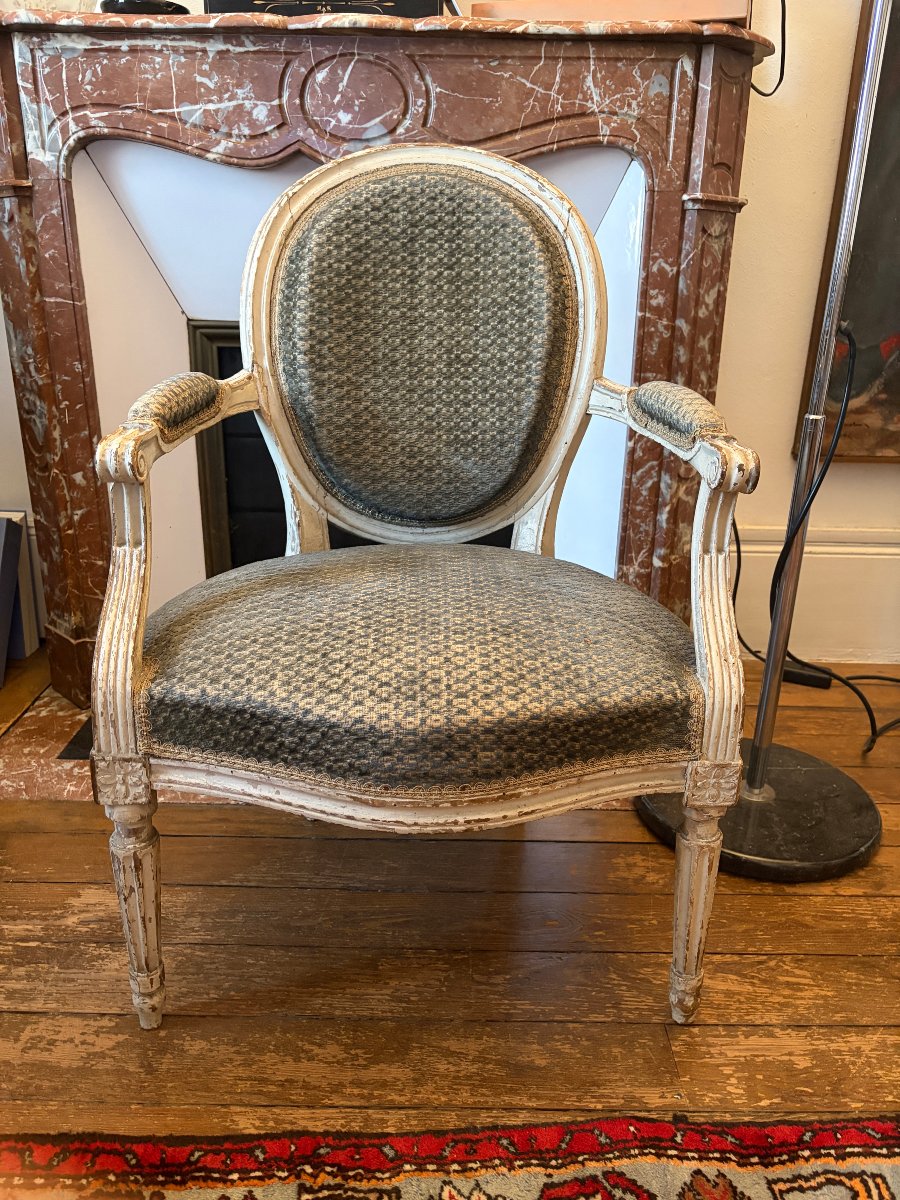 Louis XVI-era Cabriolet Armchair