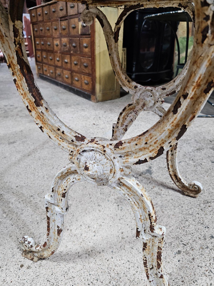 Garden Pedestal Table, Cast Iron Base And Marble Top. Very Beautiful Natural Part. -photo-4